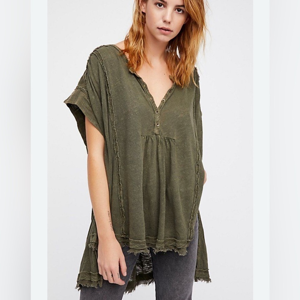🌸FREE PEOPLE Aster Highlow Flowy Top